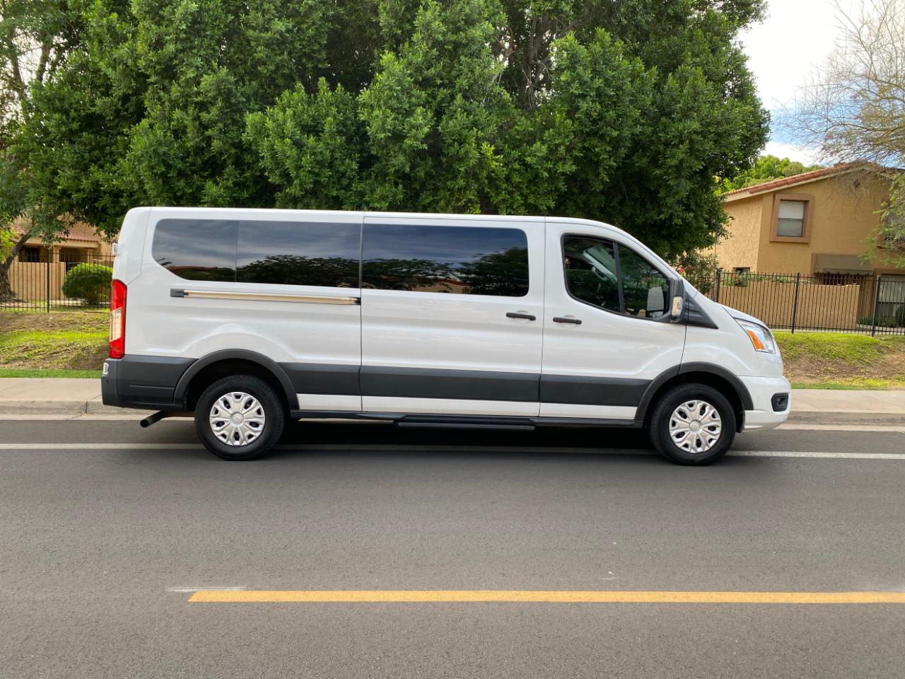 Ford Transit Passenger Wagon T-350 148" Low Roof XLT RWD 2022