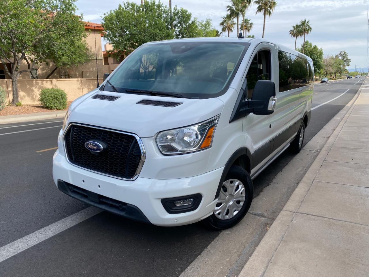 Ford Transit Passenger Wagon T-350 148" Low Roof XLT RWD 2022