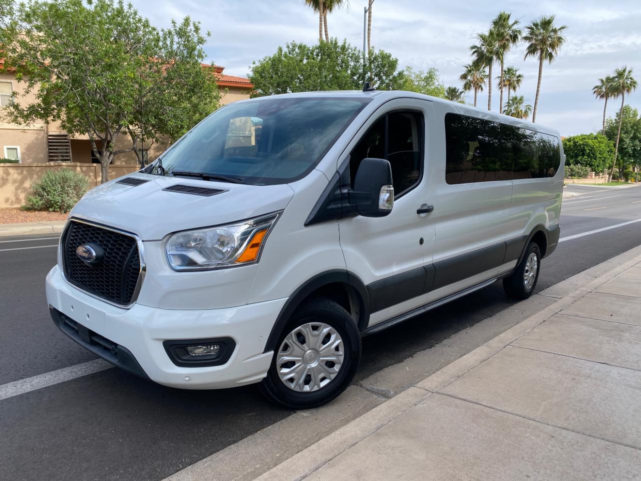 Ford Transit Passenger Wagon T-350 148" Low Roof XLT RWD 2022