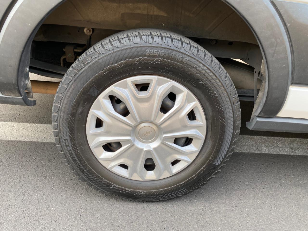 Ford Transit Passenger Wagon T-350 148" Low Roof XLT RWD 2022