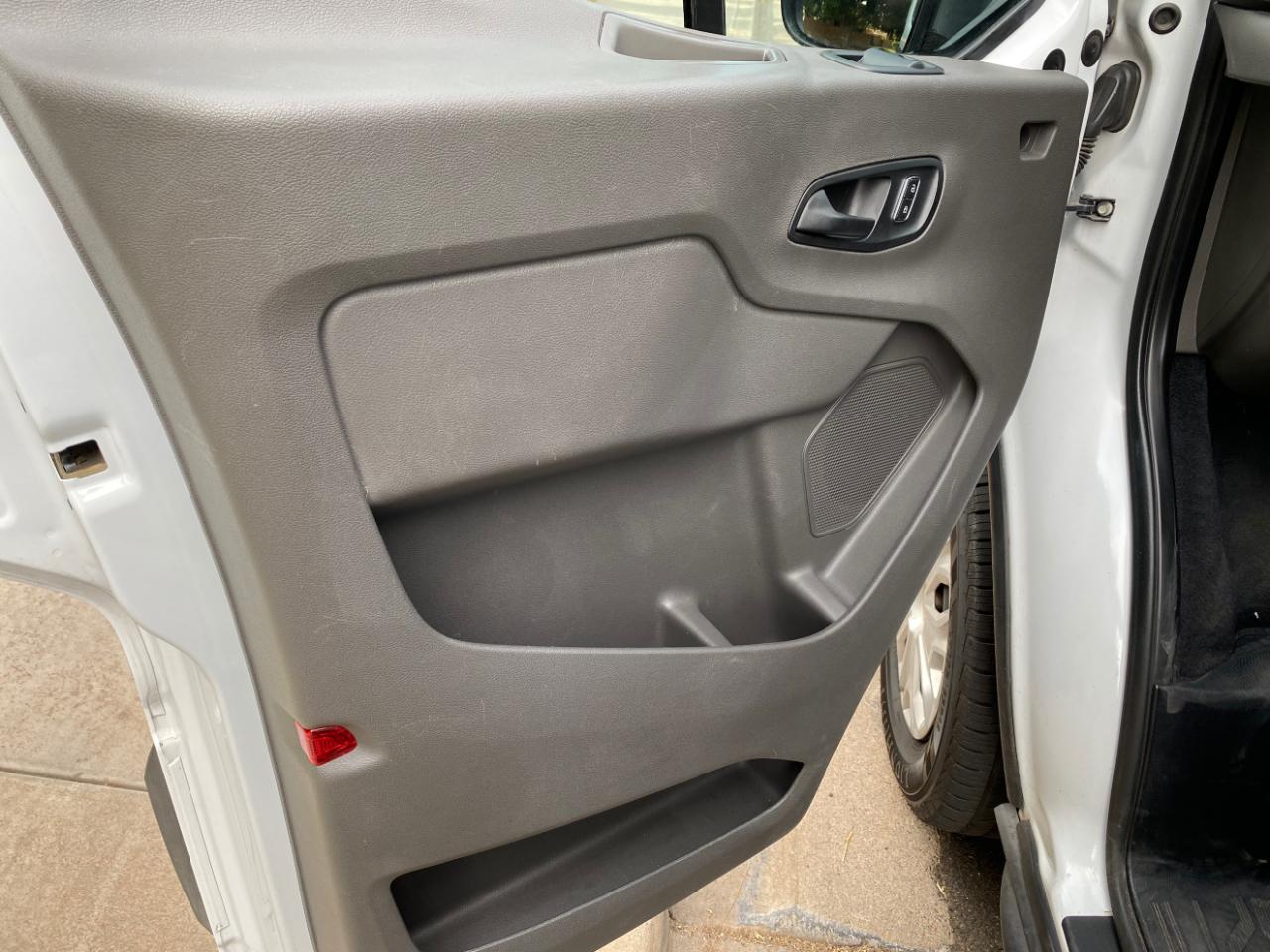 Ford Transit Passenger Wagon T-350 148" Low Roof XLT RWD 2022