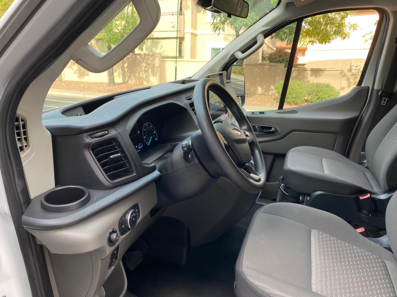 Ford Transit Passenger Wagon T-350 148" Low Roof XLT RWD 2022