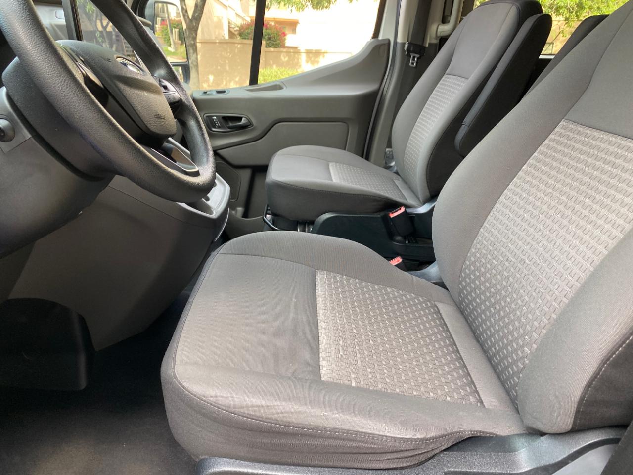 Ford Transit Passenger Wagon T-350 148" Low Roof XLT RWD 2022