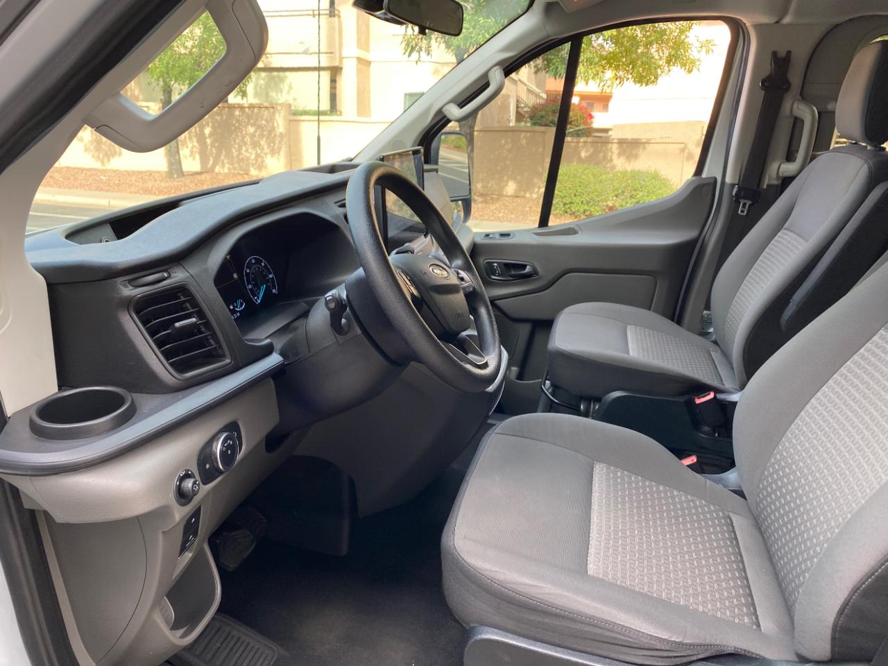 Ford Transit Passenger Wagon T-350 148" Low Roof XLT RWD 2022