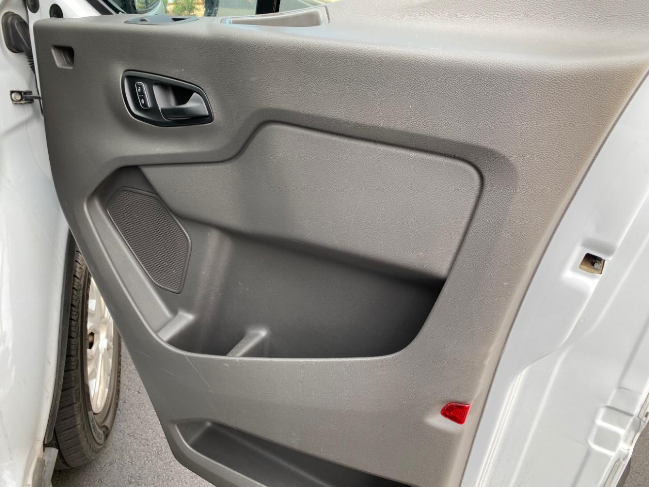 Ford Transit Passenger Wagon T-350 148" Low Roof XLT RWD 2022