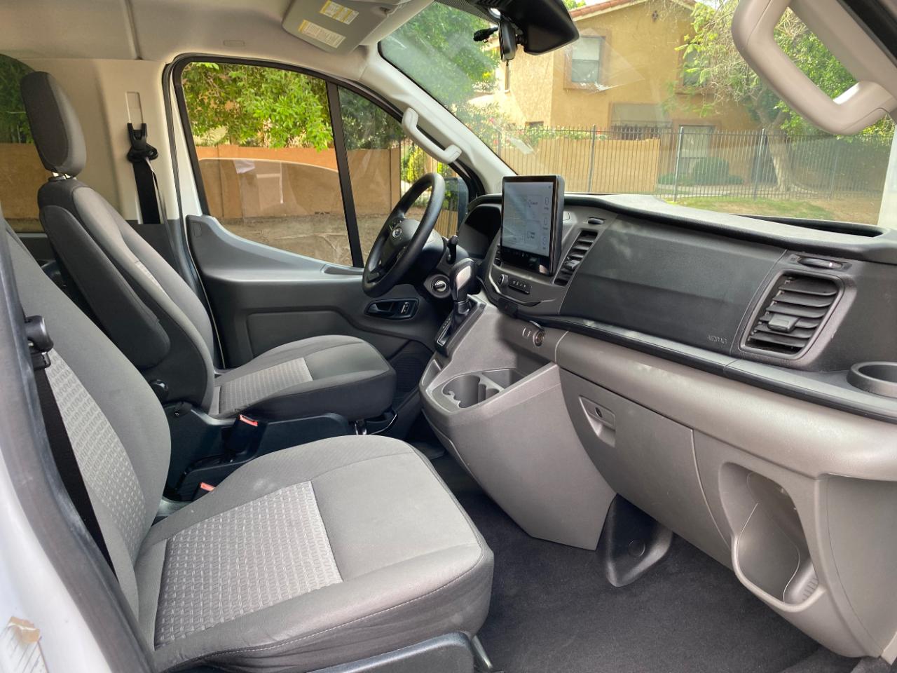 Ford Transit Passenger Wagon T-350 148" Low Roof XLT RWD 2022