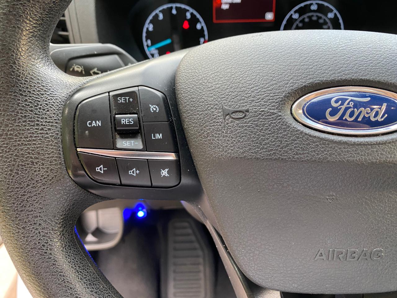 Ford Transit Passenger Wagon T-350 148" Low Roof XLT RWD 2022