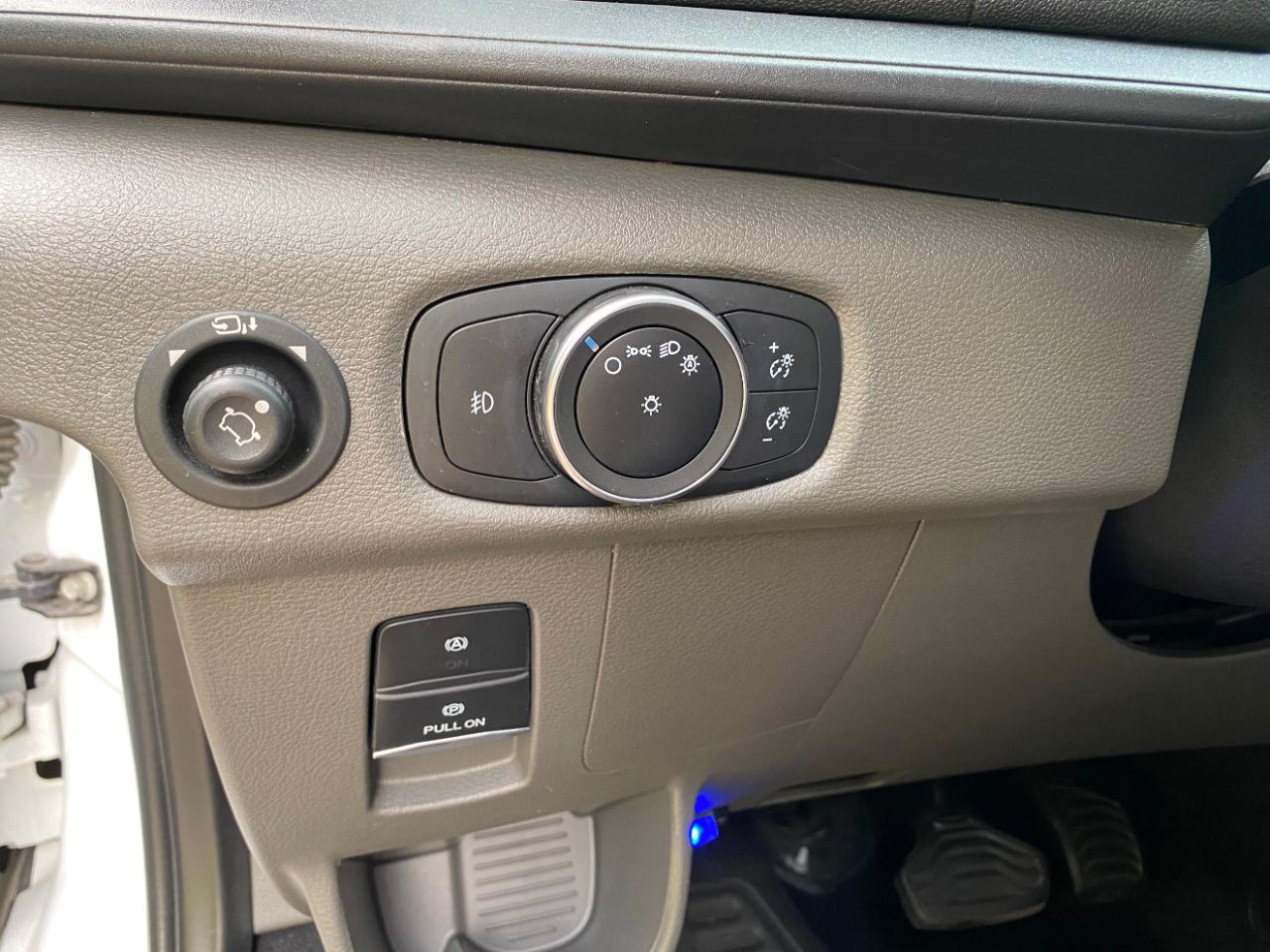 Ford Transit Passenger Wagon T-350 148" Low Roof XLT RWD 2022