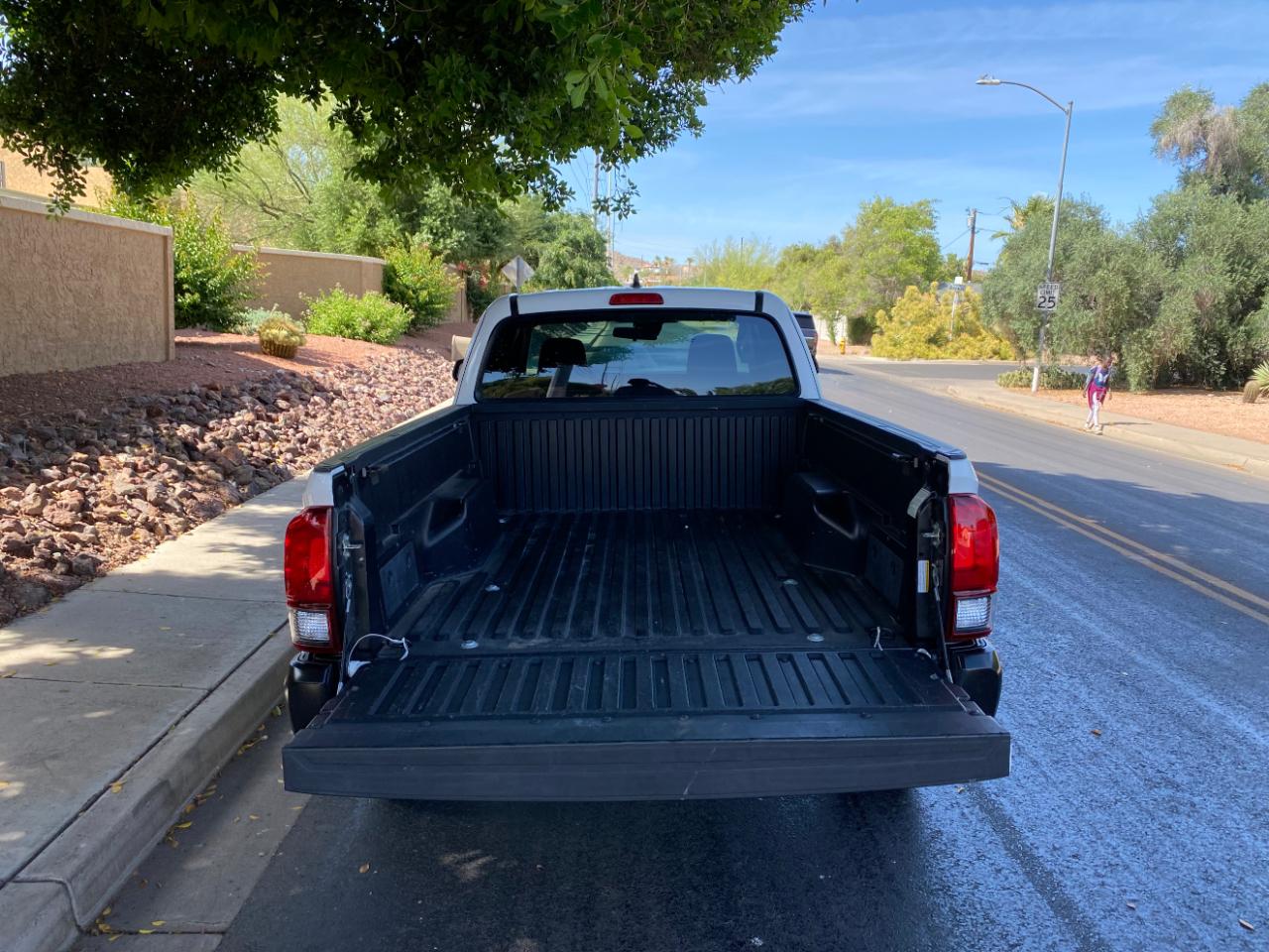 Toyota Tacoma SR5 Access Cab 6' Bed I4 4x2 AT (Natl) 2018