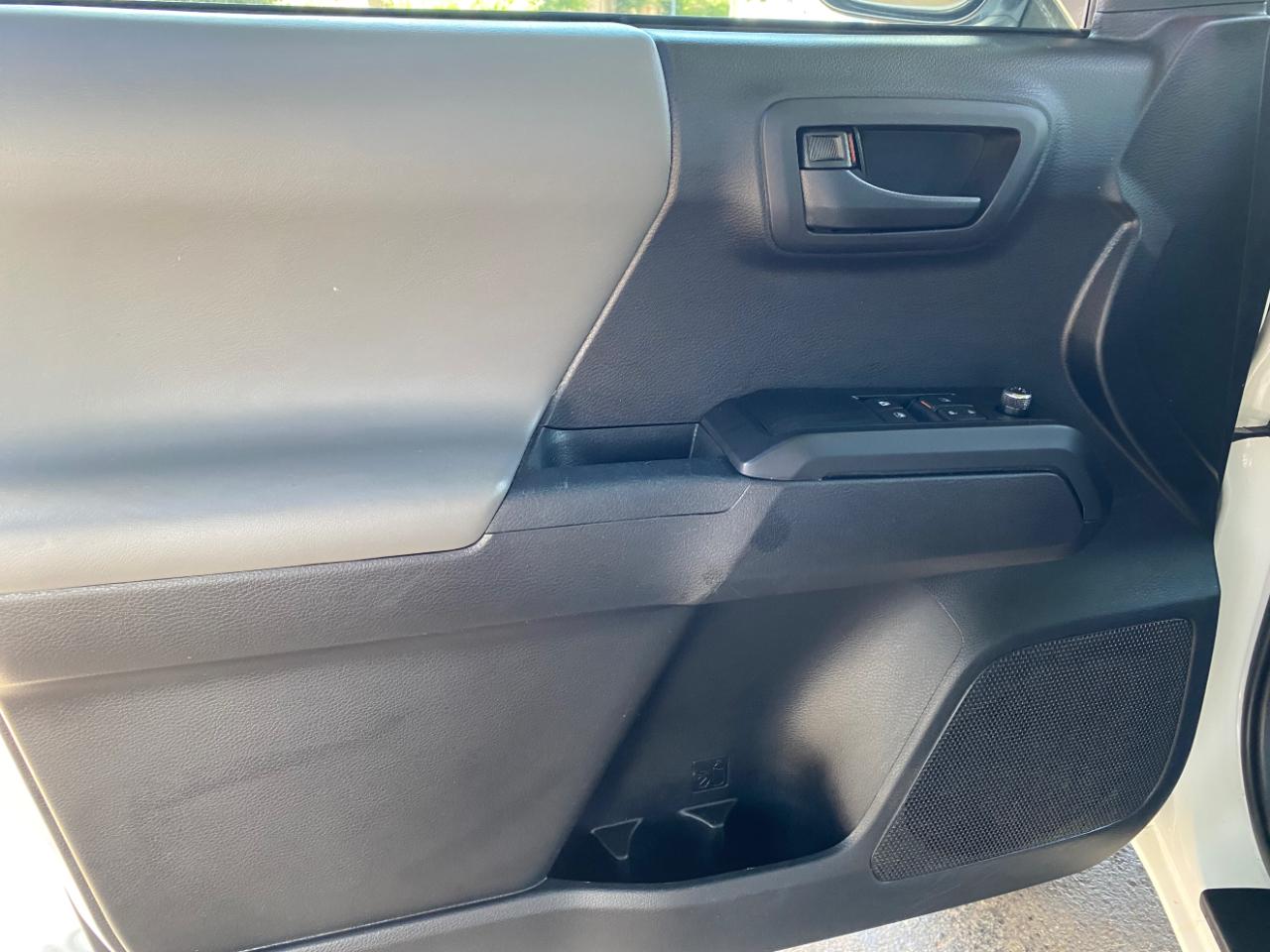 Toyota Tacoma SR5 Access Cab 6' Bed I4 4x2 AT (Natl) 2018