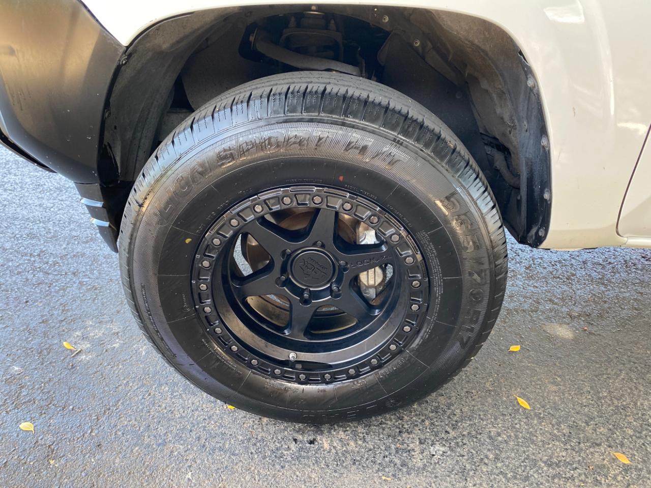 Toyota Tacoma SR5 Access Cab 6' Bed I4 4x2 AT (Natl) 2018