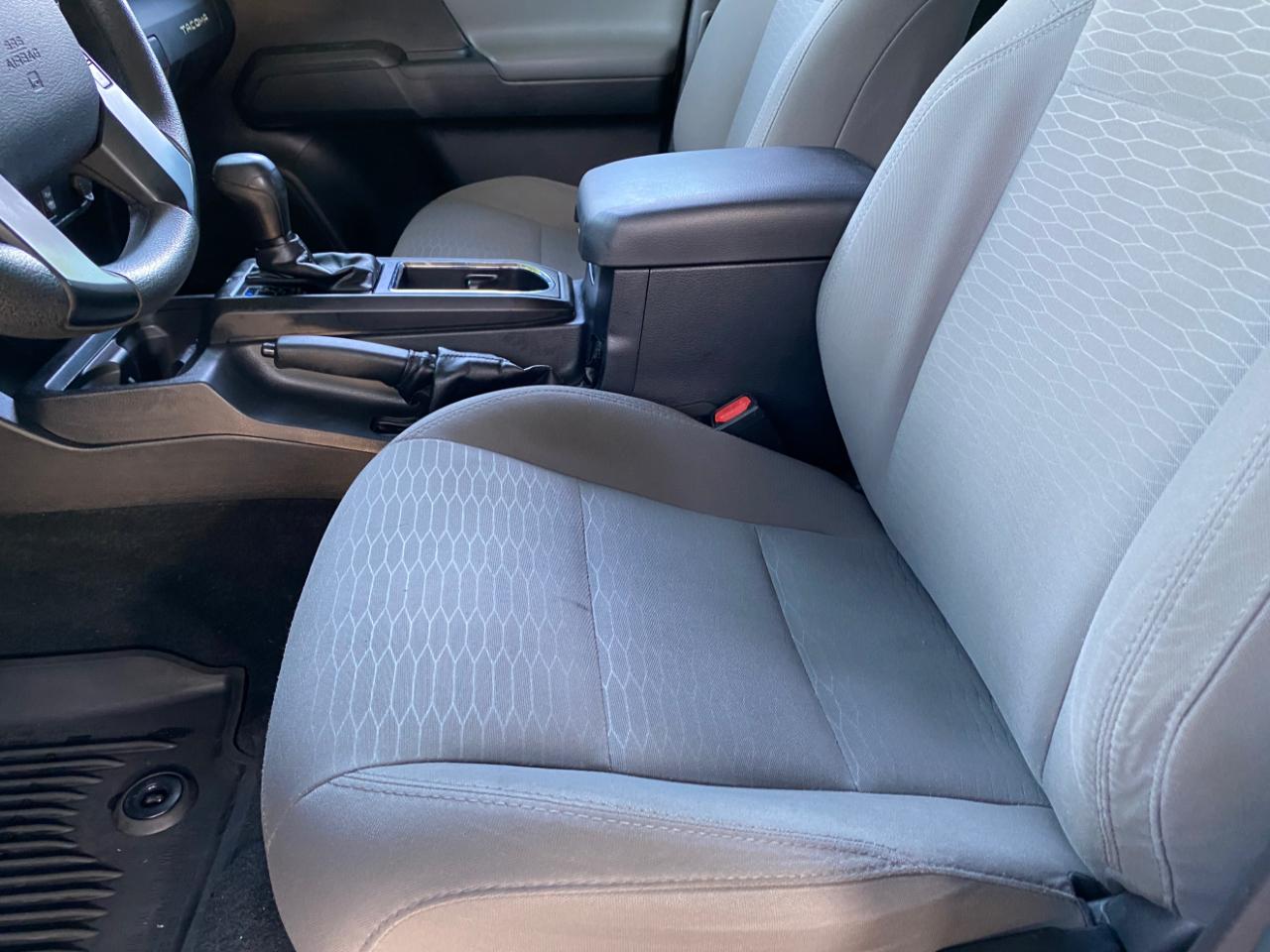 Toyota Tacoma SR5 Access Cab 6' Bed I4 4x2 AT (Natl) 2018