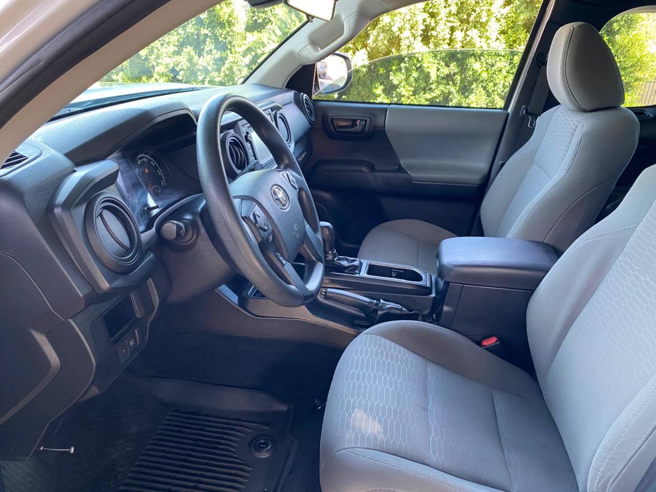 Toyota Tacoma SR5 Access Cab 6' Bed I4 4x2 AT (Natl) 2018