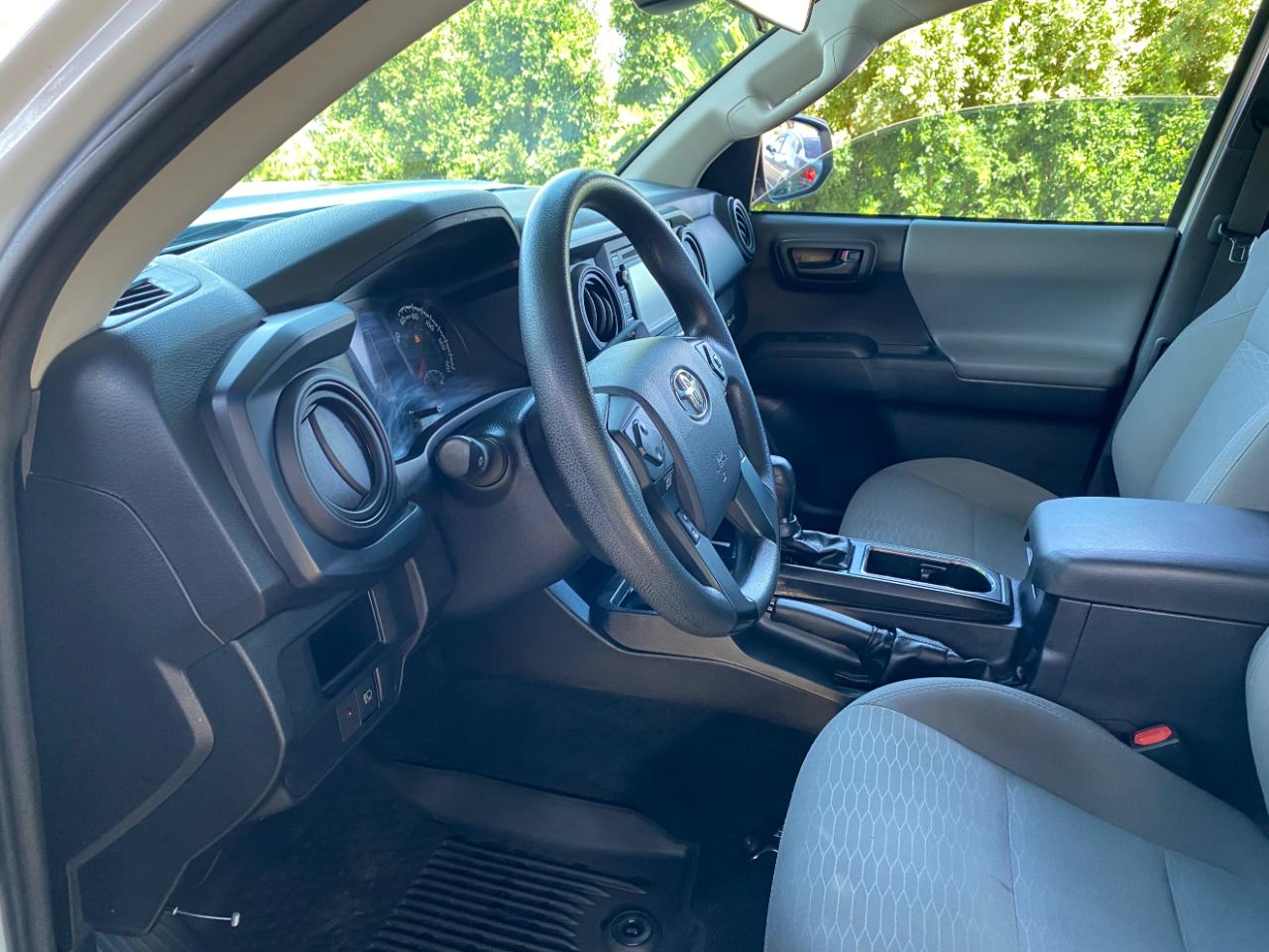 Toyota Tacoma SR5 Access Cab 6' Bed I4 4x2 AT (Natl) 2018