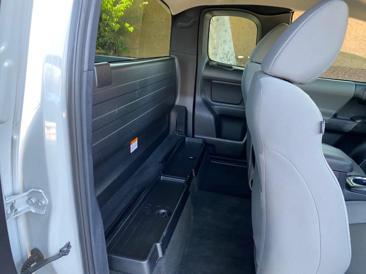 Toyota Tacoma SR5 Access Cab 6' Bed I4 4x2 AT (Natl) 2018
