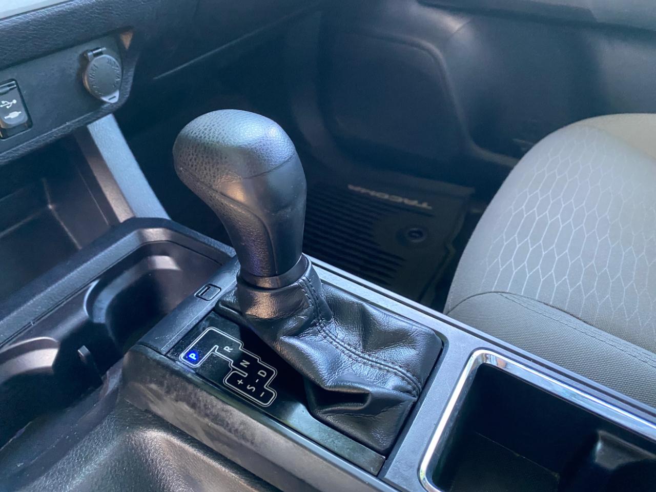 Toyota Tacoma SR5 Access Cab 6' Bed I4 4x2 AT (Natl) 2018