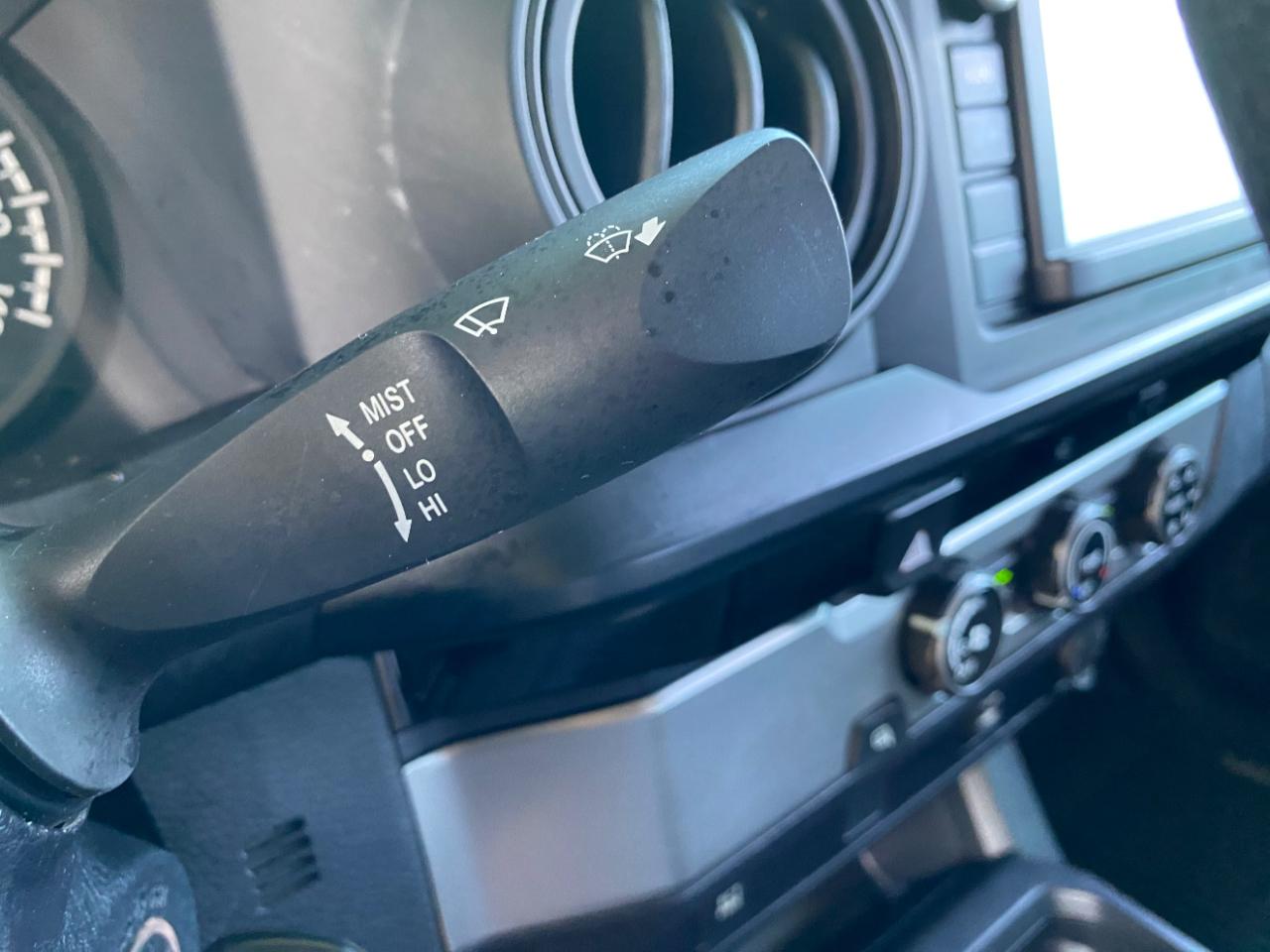 Toyota Tacoma SR5 Access Cab 6' Bed I4 4x2 AT (Natl) 2018