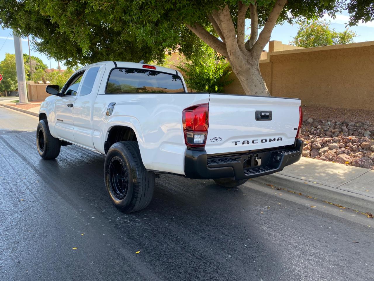 Toyota Tacoma SR5 Access Cab 6' Bed I4 4x2 AT (Natl) 2018