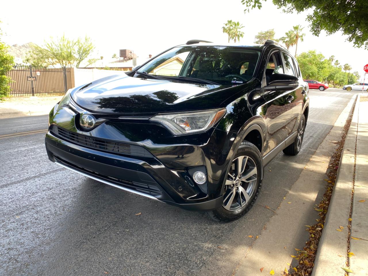 Toyota RAV4 AWD 4dr XLE (Natl) 2016