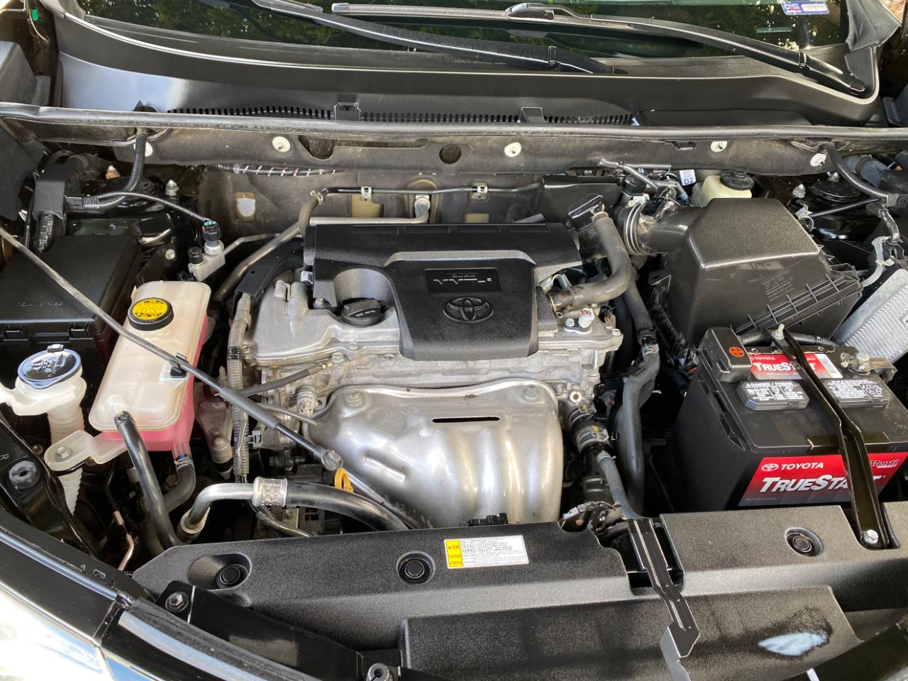 Toyota RAV4 AWD 4dr XLE (Natl) 2016