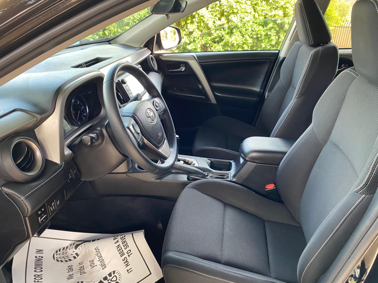 Toyota RAV4 AWD 4dr XLE (Natl) 2016