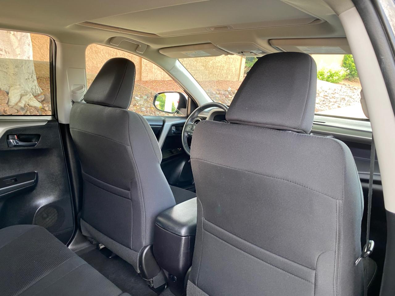 Toyota RAV4 AWD 4dr XLE (Natl) 2016