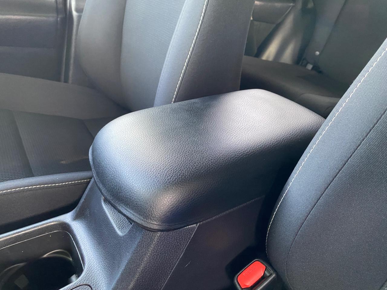 Toyota RAV4 AWD 4dr XLE (Natl) 2016