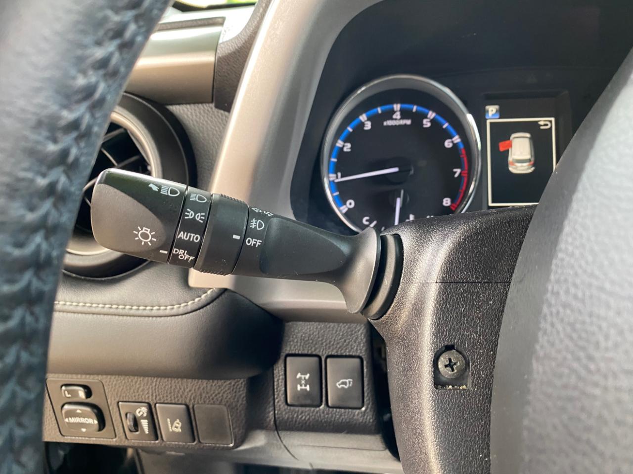 Toyota RAV4 AWD 4dr XLE (Natl) 2016