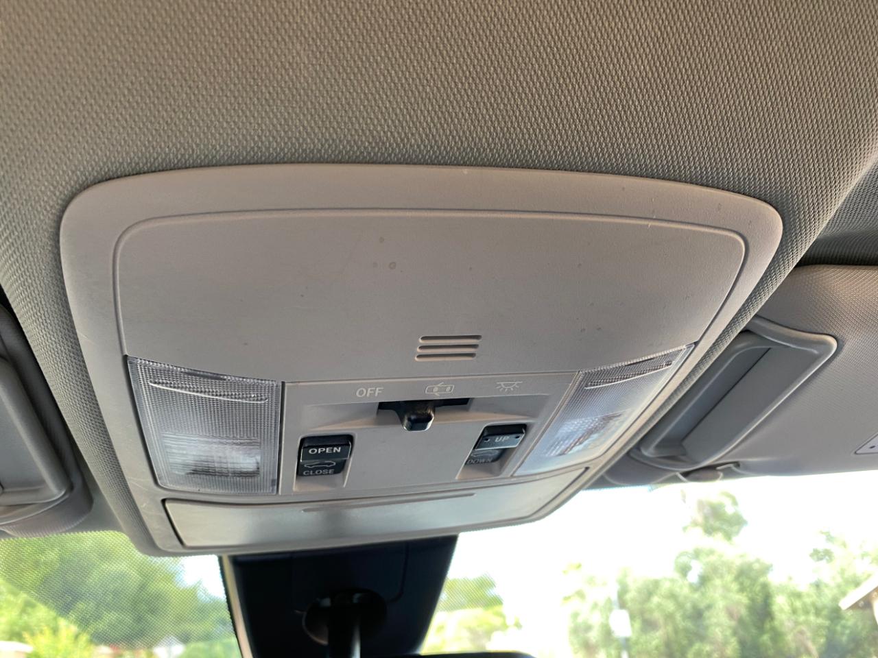 Toyota RAV4 AWD 4dr XLE (Natl) 2016