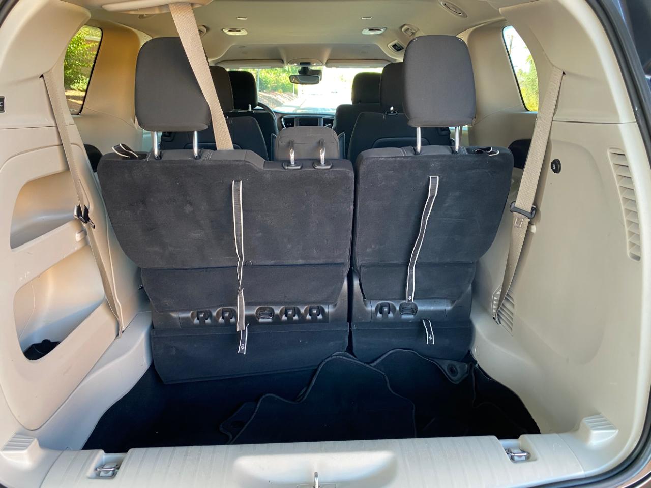 Chrysler Voyager LX FWD 2023