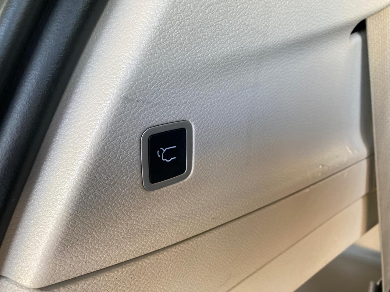 Chrysler Voyager LX FWD 2023