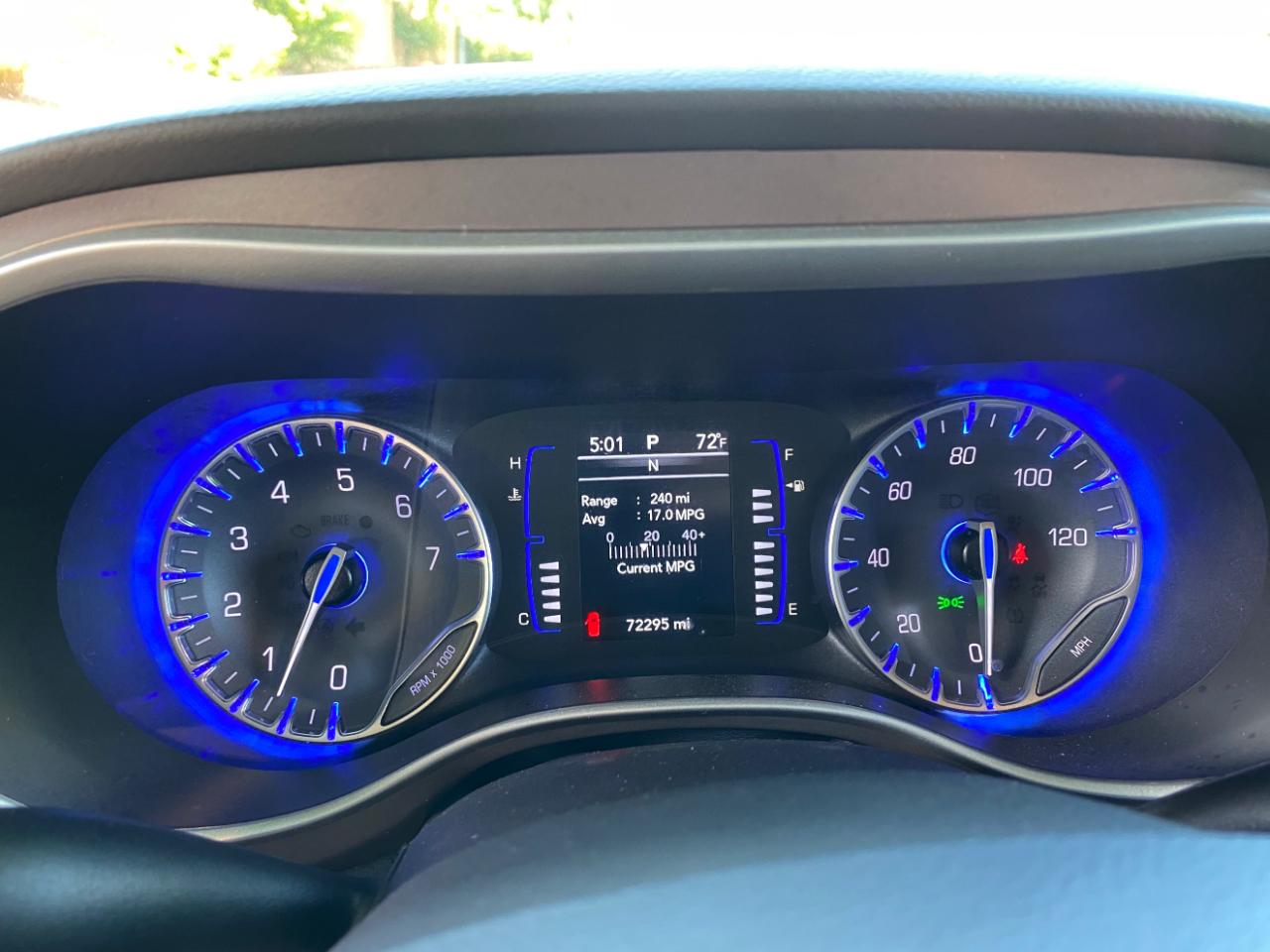 Chrysler Voyager LX FWD 2023