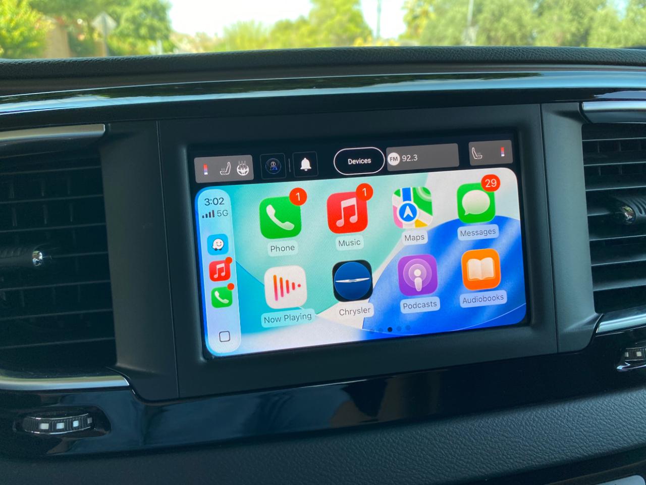 Chrysler Voyager LX FWD 2023