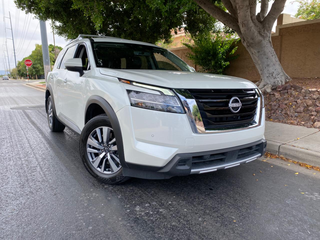 Nissan Pathfinder SL 2WD 2024
