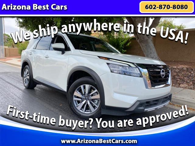 White 2024 Nissan Pathfinder SL FWD SUV / Crossover Front-Wheel Drive Automatic