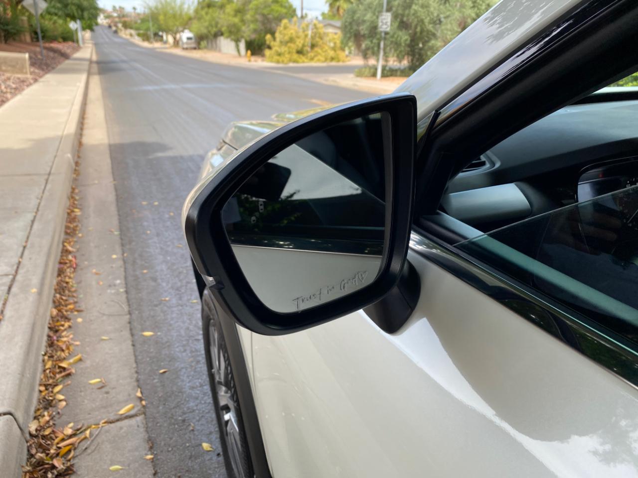 Nissan Pathfinder SL 2WD 2024