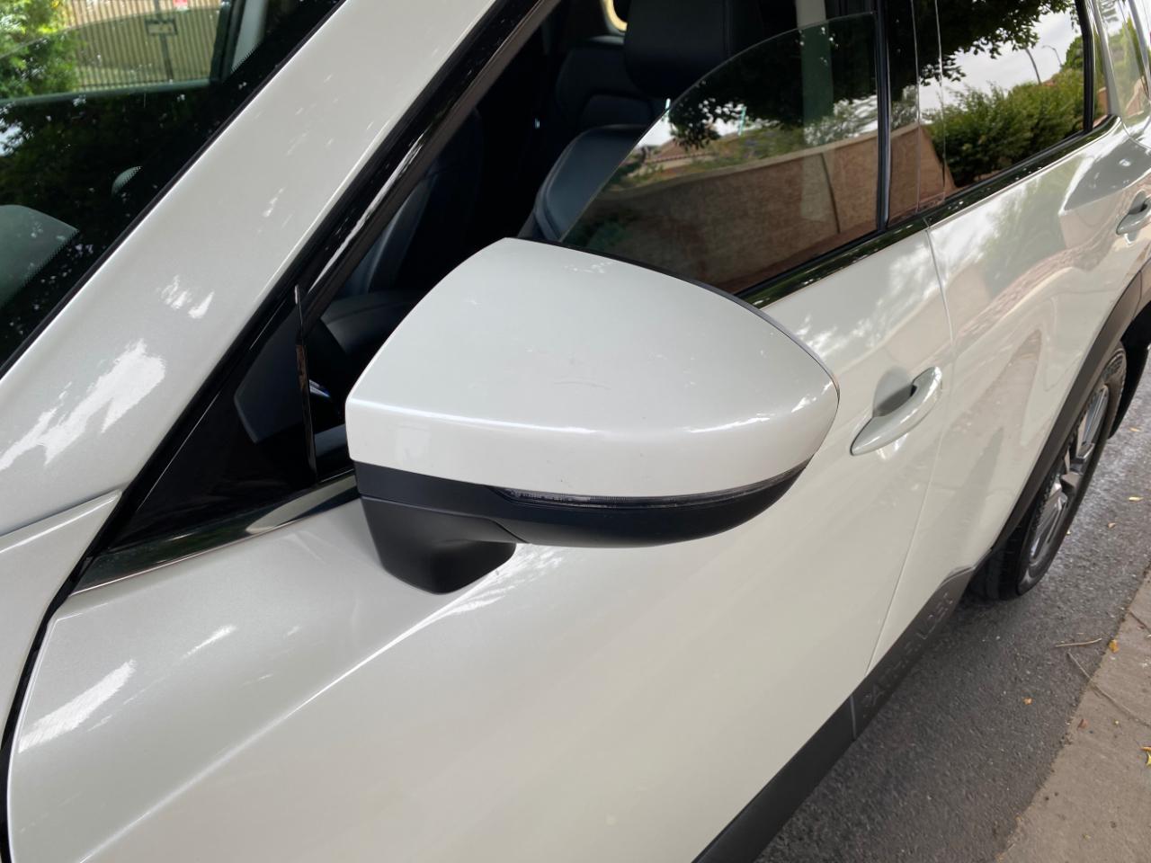 Nissan Pathfinder SL 2WD 2024