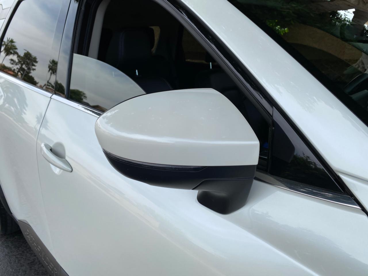 Nissan Pathfinder SL 2WD 2024