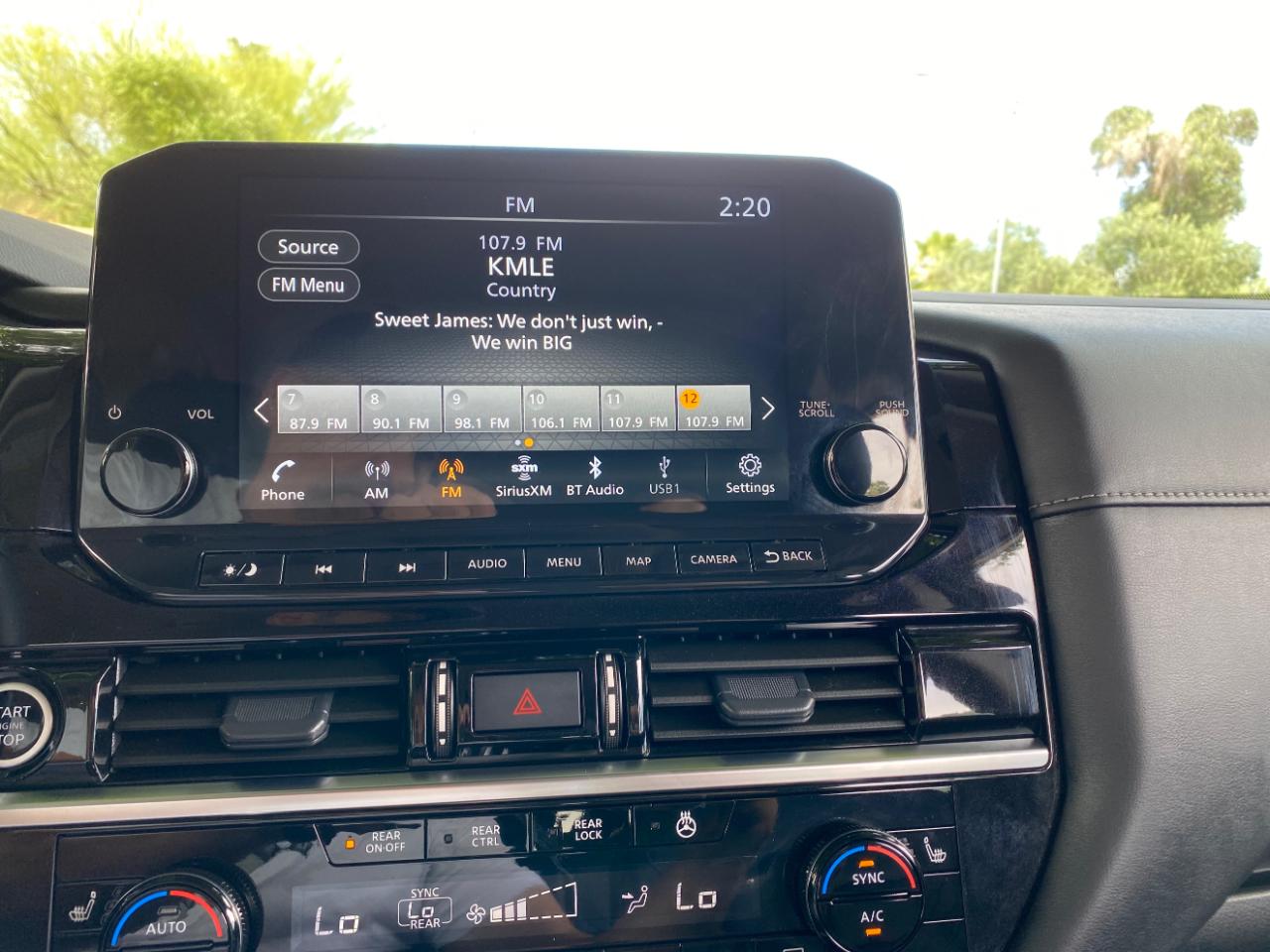 Nissan Pathfinder SL 2WD 2024