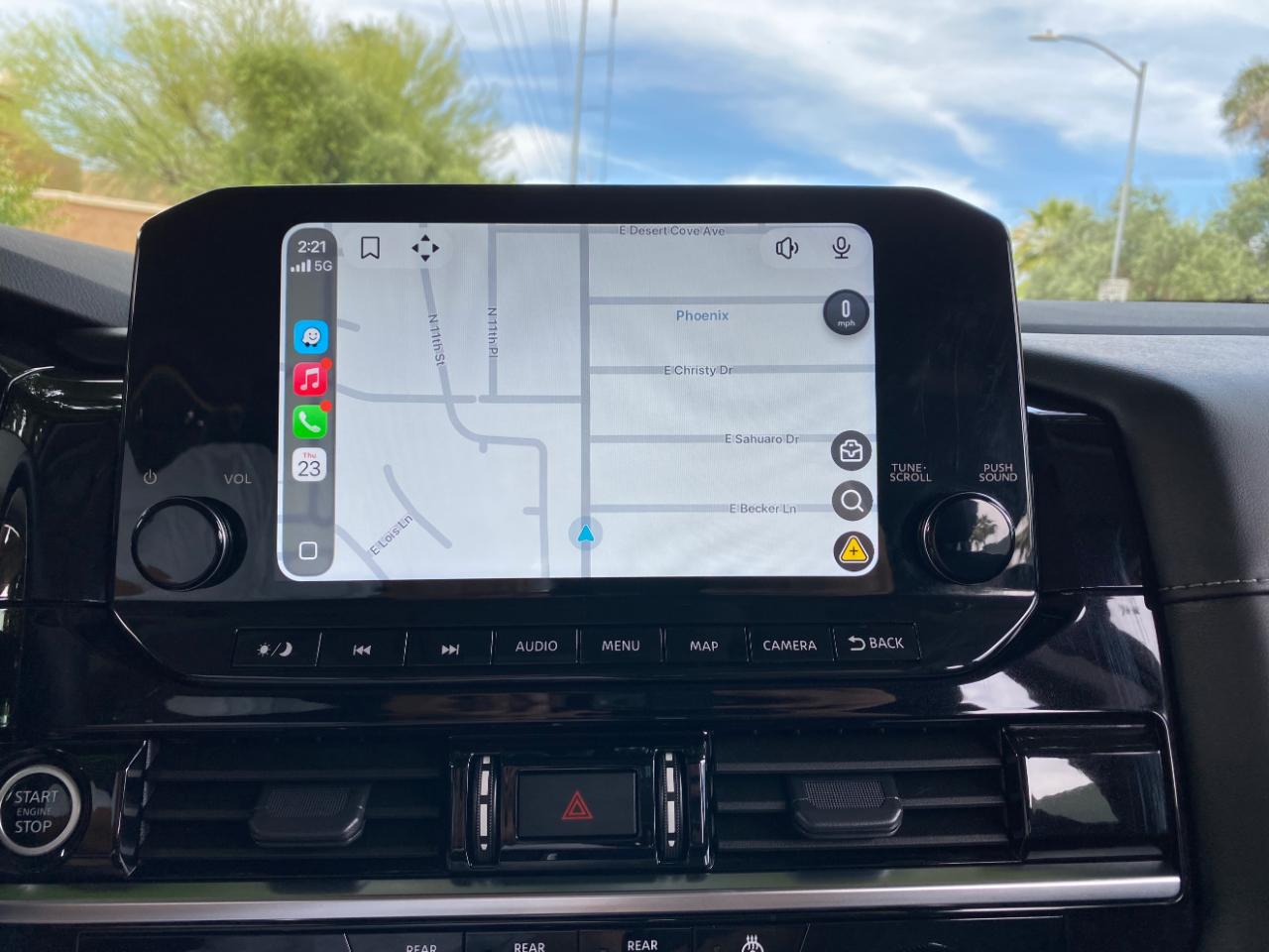 Nissan Pathfinder SL 2WD 2024