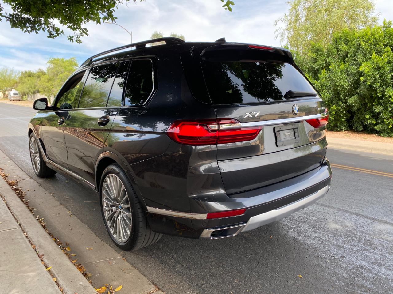 BMW X7 xDrive40i Sports Activity Vehicle 2020