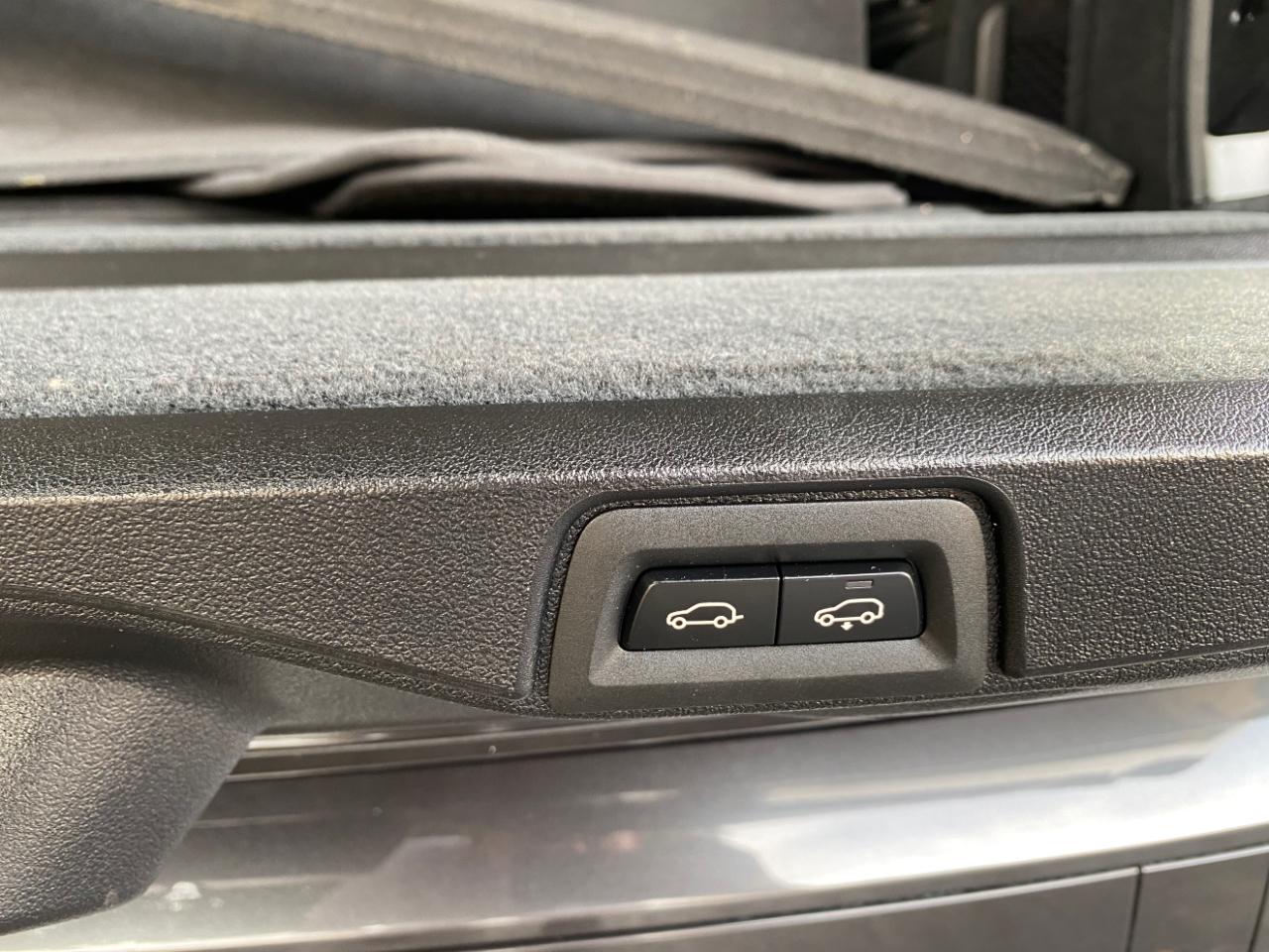 BMW X7 xDrive40i Sports Activity Vehicle 2020