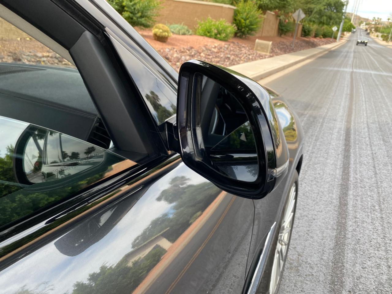 BMW X7 xDrive40i Sports Activity Vehicle 2020