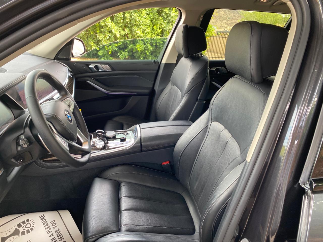 BMW X7 xDrive40i Sports Activity Vehicle 2020