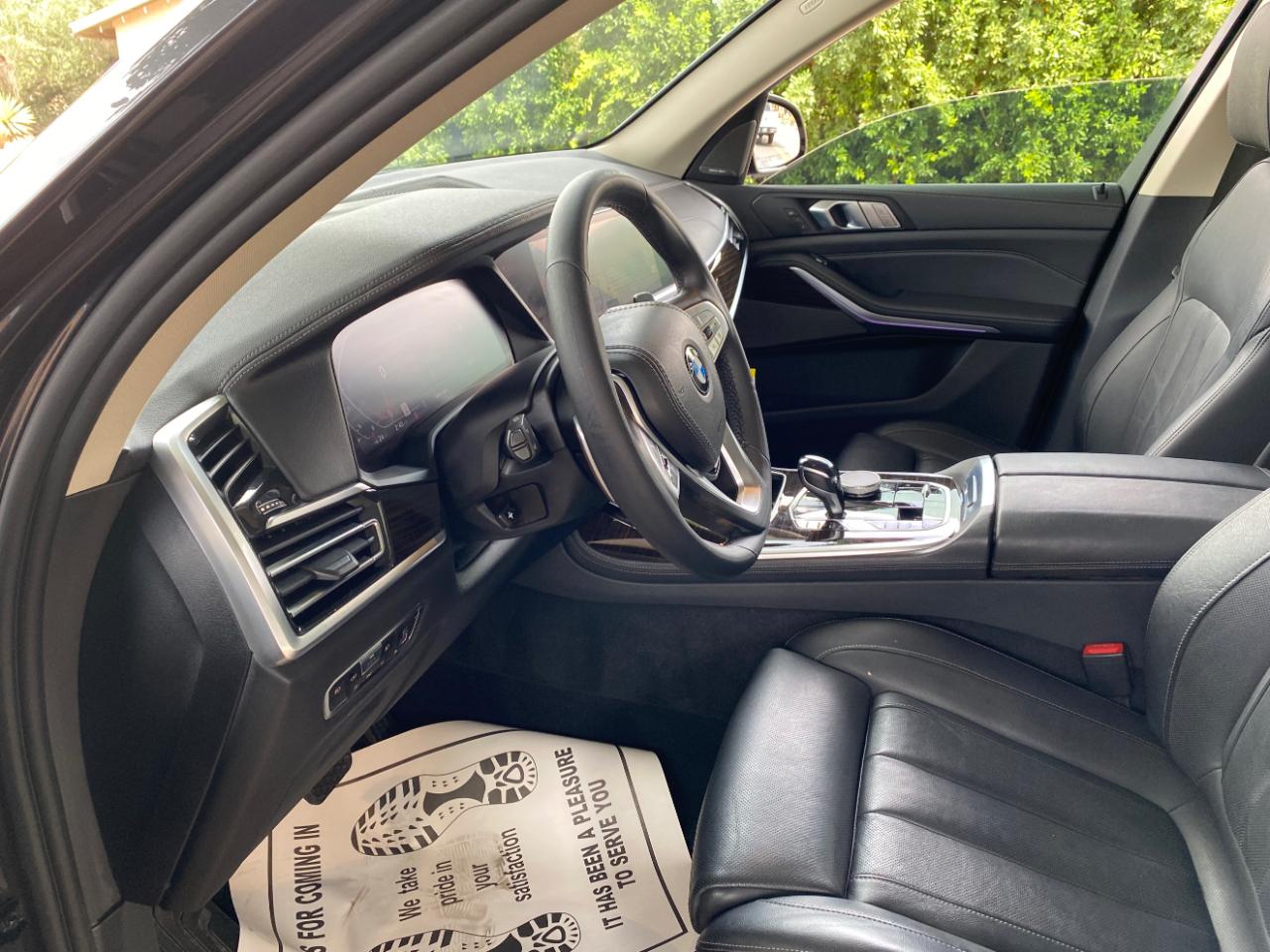 BMW X7 xDrive40i Sports Activity Vehicle 2020