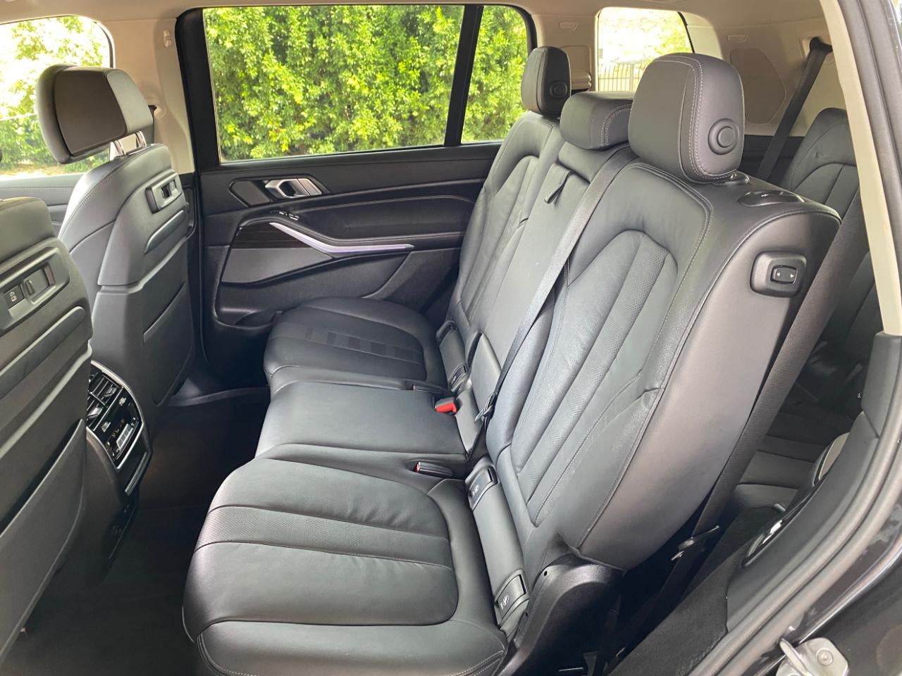 BMW X7 xDrive40i Sports Activity Vehicle 2020