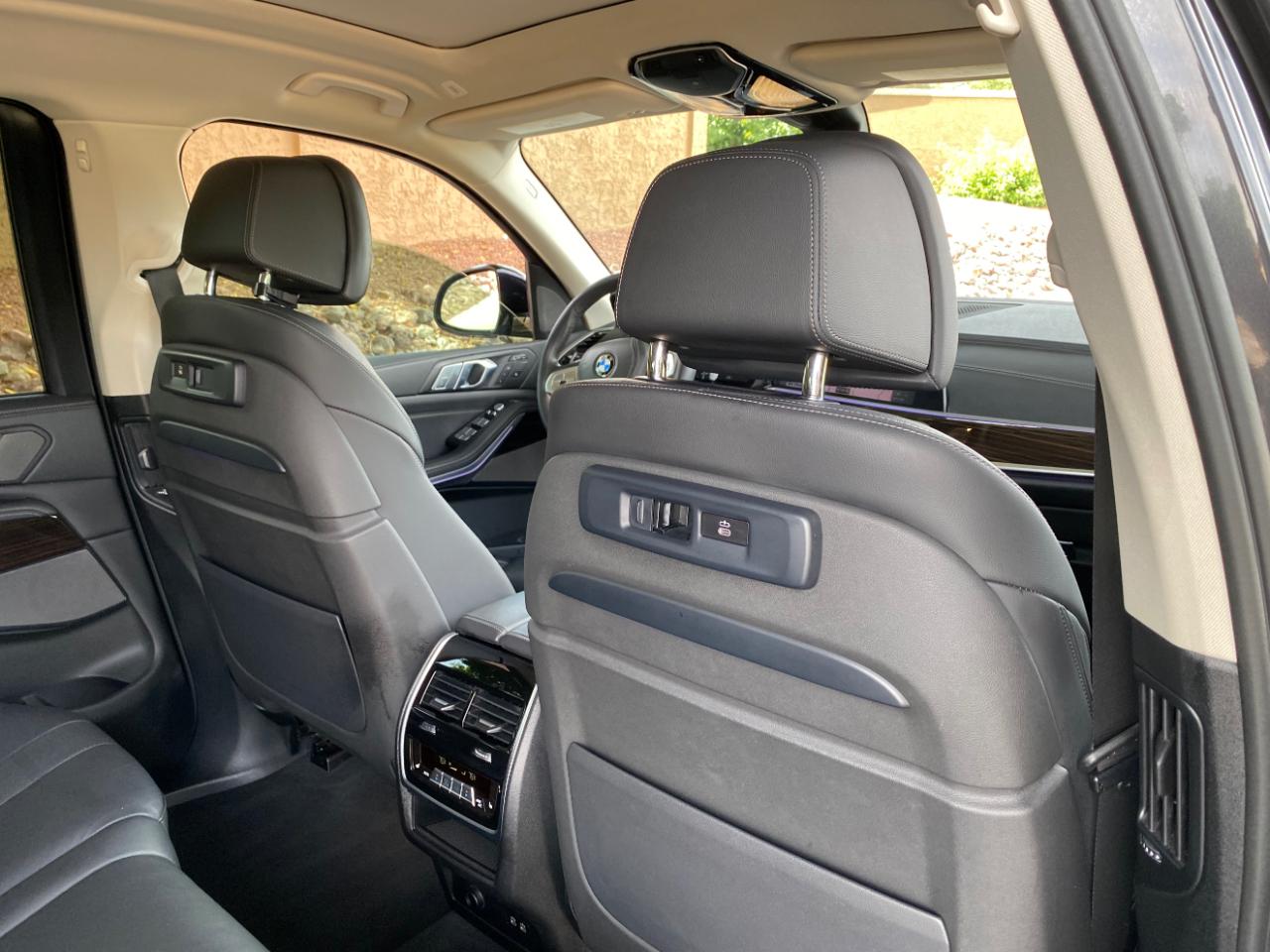 BMW X7 xDrive40i Sports Activity Vehicle 2020