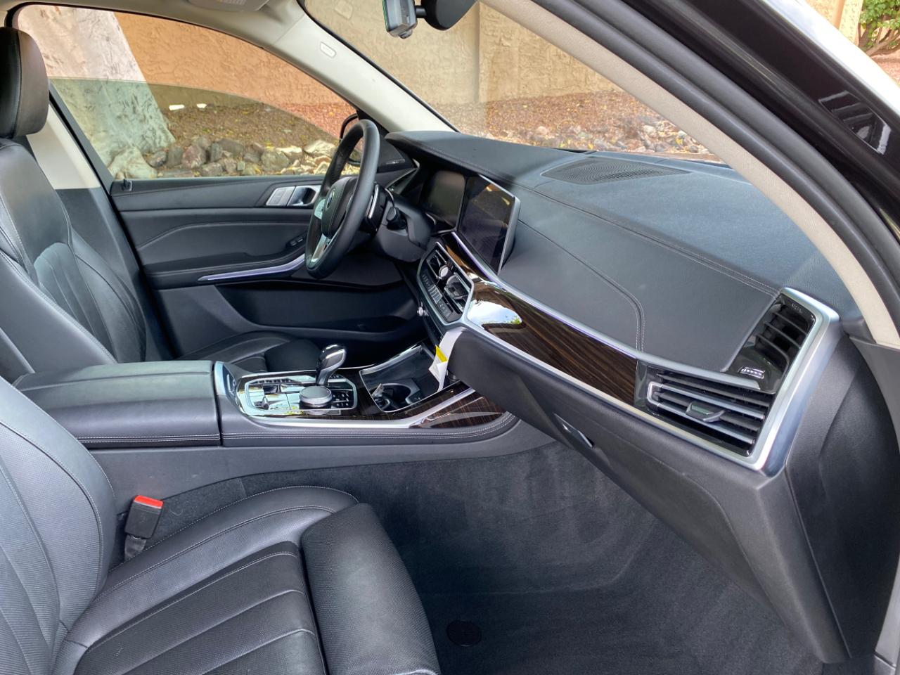 BMW X7 xDrive40i Sports Activity Vehicle 2020