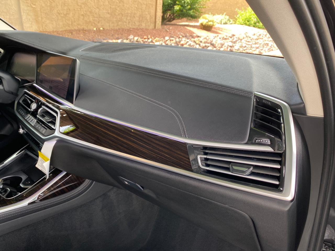 BMW X7 xDrive40i Sports Activity Vehicle 2020