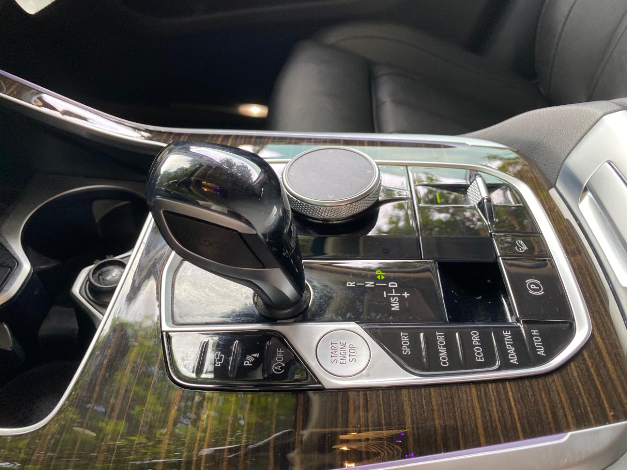 BMW X7 xDrive40i Sports Activity Vehicle 2020